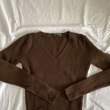 Brown sweater 