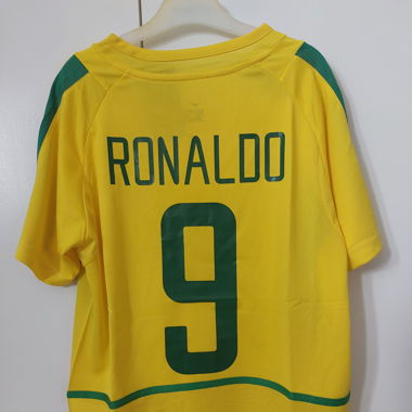 Iconic Brasil 2002 World Cup jersey R9
