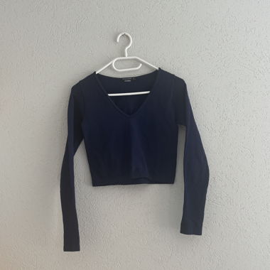 Pull court côtelé Stradivarius bleu marine