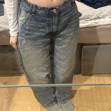 Skater high-waist jeans from Bershka