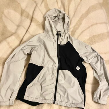 Stylische Windjacke