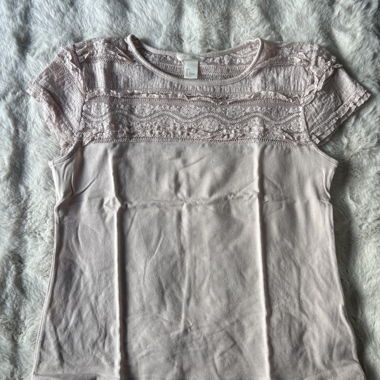 Top in pizzo rosa chiaro