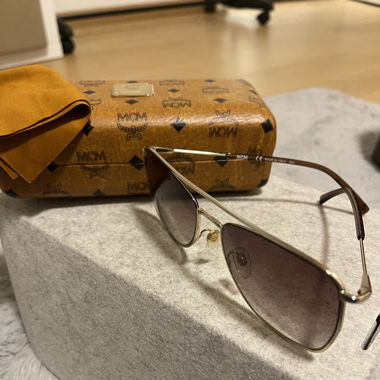 MCM 145S 717 Sonnenbrille Shiny Gold