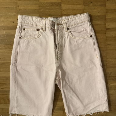 ZARA - Kurze Hosen in Rosa