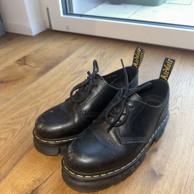 Dr. Martens Schuhe