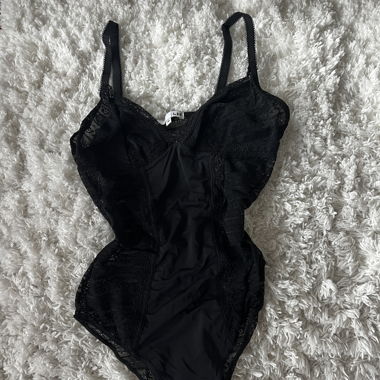 Vintage black lace body