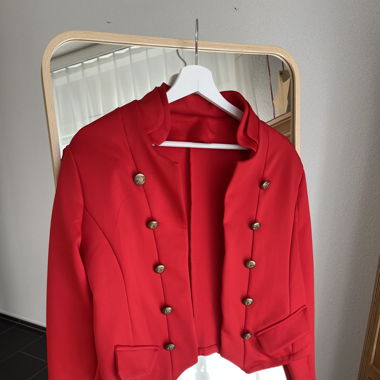 Zirkusveste Uniformstil signalrot