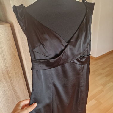 Robe satinée magnifique Mango