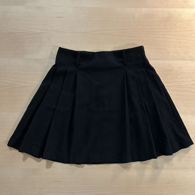 Pleated skirt