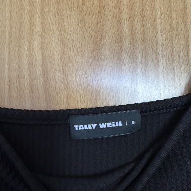 Schwarzes Kleid Tally Weijl
