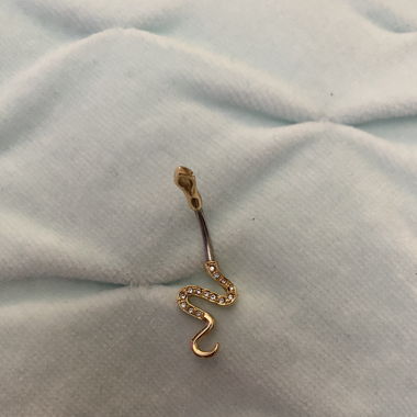 bellypiercing snake