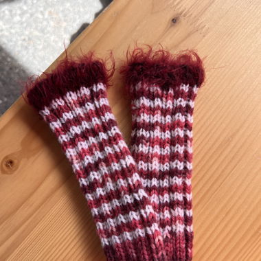 Knit fingerless mittens