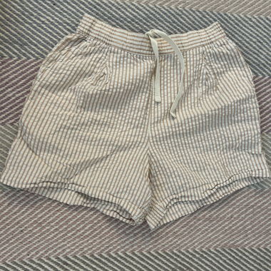 Gestreifte Shorts