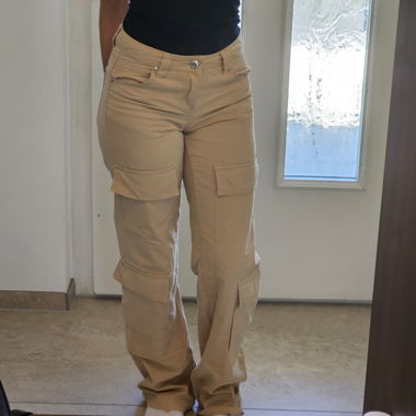 Pantaloni cargo