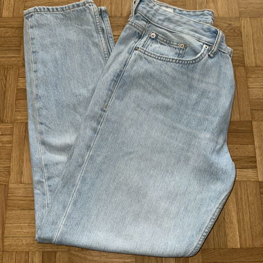 Jeans ZARA con lavaggio chiaro