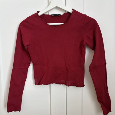Brandy Melville red top