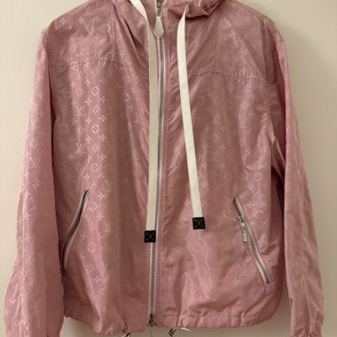 Veste rose Louis Vuitton Édition Japon