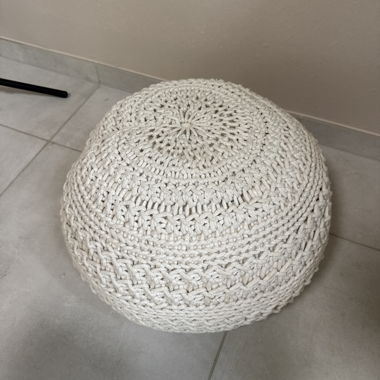 Geflochtener hocker