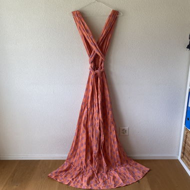Long dress that can be worn multiple way