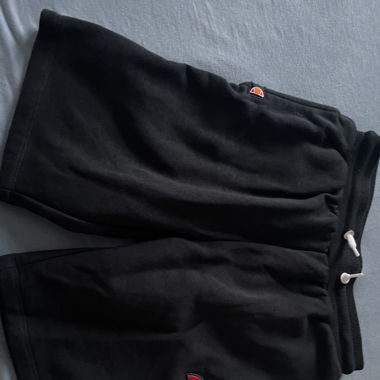 Elesse kurze Hosen 