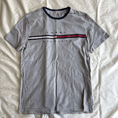 Tommy Hilfiger Dicke Baumwoll besticktes graues T-Shirt