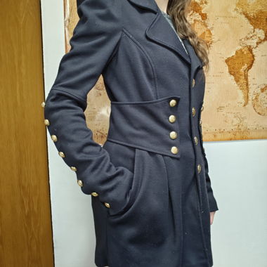 Navy coat, navy blue: puff sleeves and gold buttons