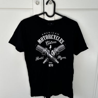 T-shirt grafica nera XS