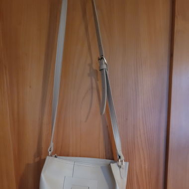 Beige Umhängetasche