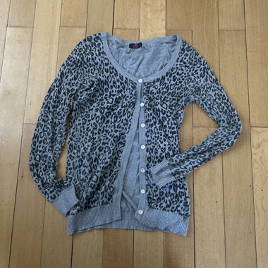 Cardigan Leo