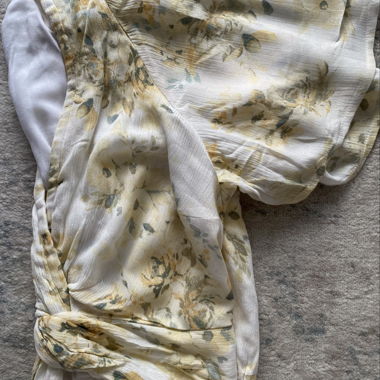 Robe portefeuille Abercrombie & Fitch à fleurs Taille M