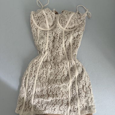 robe Corset en dentelle blanche 