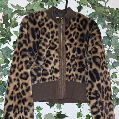 Giacca morbida con stampa leopardata