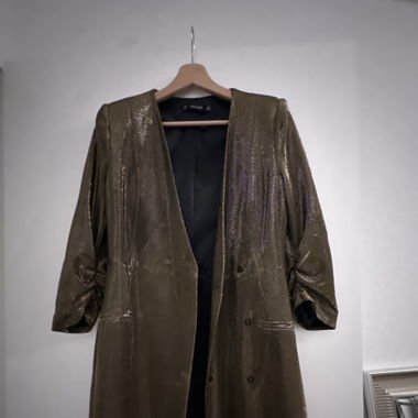 Goldiger langer Blazer