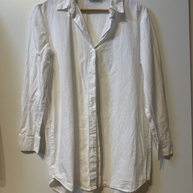 Chemise blanche à manches longues