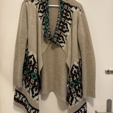 Kuschelige Strickjacke Ethno Style ONLY M