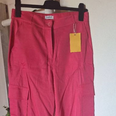 Neuwertige Esprit-Hose