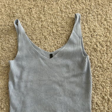 blue crop top