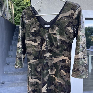 Abito LIU JO con stampa army e paillettes