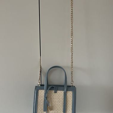 Hellblaue Zara Tasche