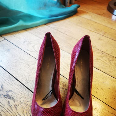 Rote Pumps