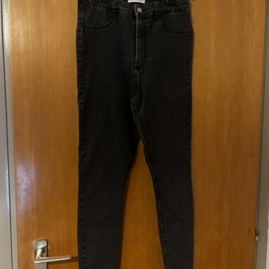 Zara schwarze Jeans