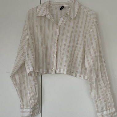 Camicia a righe, ideale per l'estate!