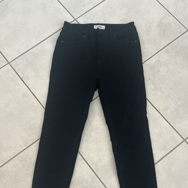 Schwarze Hose