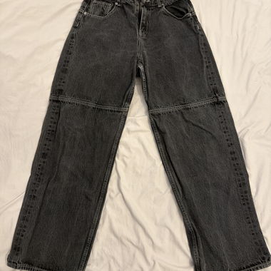 Black wide-leg jeans