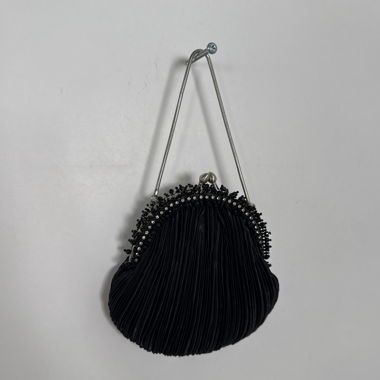 Borsa clutch nera con perline