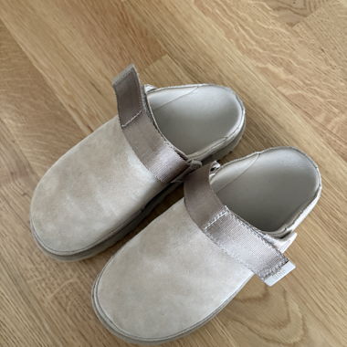 Sabots à enfiler UGG Goldenstar