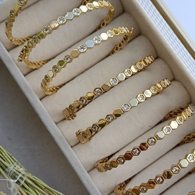 Bracciale dorato in acciaio inox nuovo
