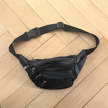Bauchtasche aus Leder