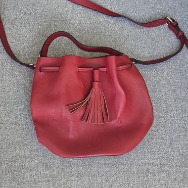 Sac bandouliere rouge