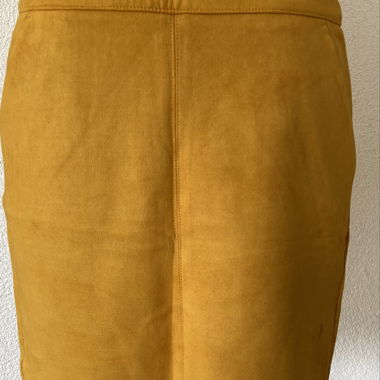 Gonna di velluto giallo di Vero Moda